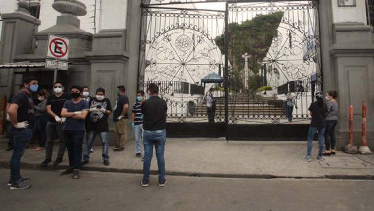 En Ecuador construirán un cementerio para las víctimas del coronavirus