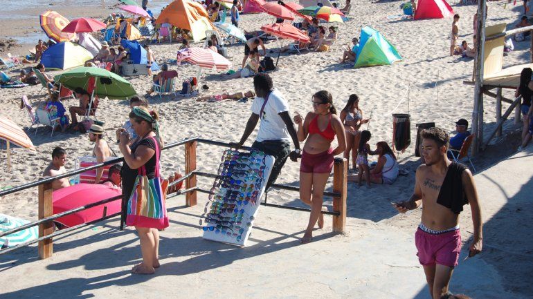 Se hacen la América en Las Grutas
