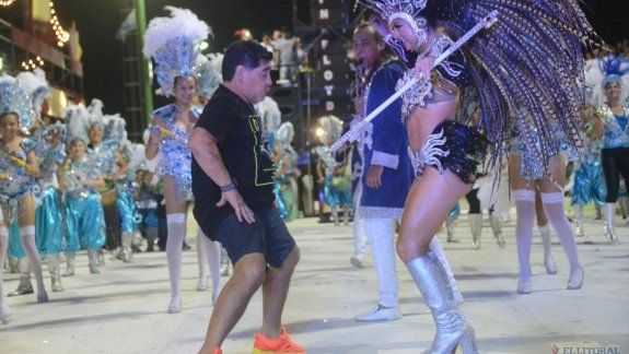 Maradona cumplió una vieja promesa a sus padres