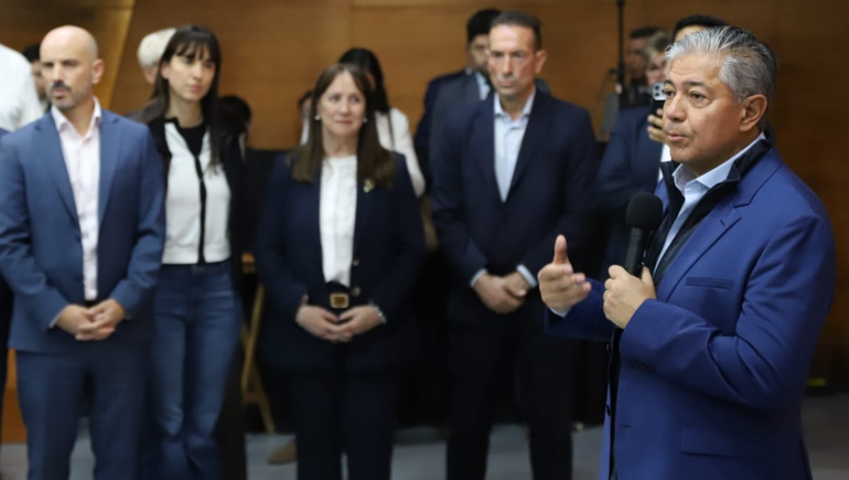 Aguinaldo para estatales de Neuquén: qué dijo Rolando Figueroa sobre la fecha de pago
