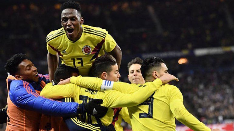 El festejo del equipo de José tras conseguir el triunfo y la clasificación.&nbsp;