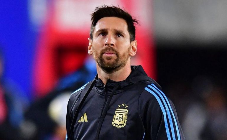 Lionel Messi lloró cuando salió al campo de juego.