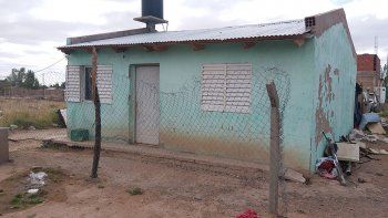 cutral co: le desvalijaron la casa mientras daba a luz a su bebe y piden donaciones