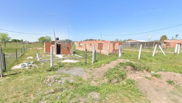 Facundo tenía 23 años. Lo encontraron tirado en una obra en construcción. Facundo tenía 23 años. Lo encontraron tirado en una obra en construcción.