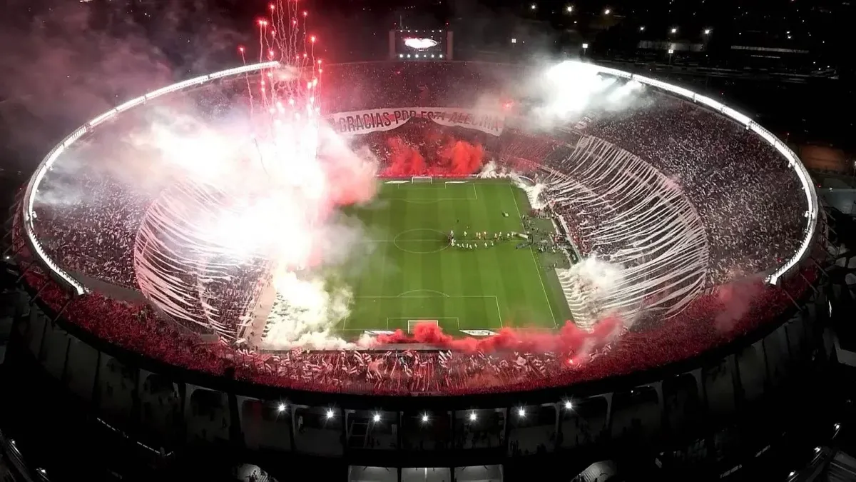 River busca refuerzos para ganar la Copa Libertadores.