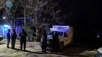 escalofriante: una mujer mato a punaladas a su hijo de 14 anos mientras el la cuidaba