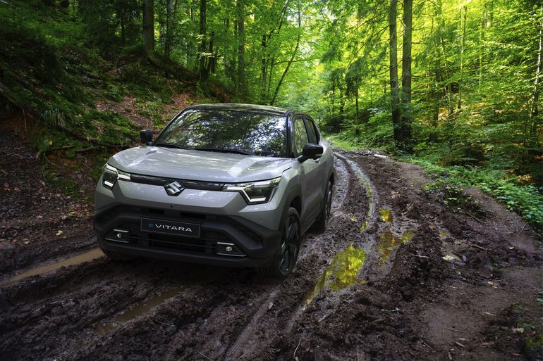 Aunque haya cambiado mucho por dentro y por fuera, la reencarnación de la Suzuki Vitara conserva intacto su espíritu aventurero. Foto: Suzuki Aunque haya cambiado mucho por dentro y por fuera, la reencarnación de la Suzuki Vitara conserva intacto su espíritu aventurero. Foto: Suzuki