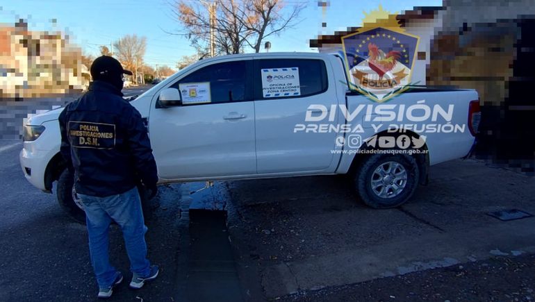 Allanamientos y dos sospechosos por millonario robo a un comercio