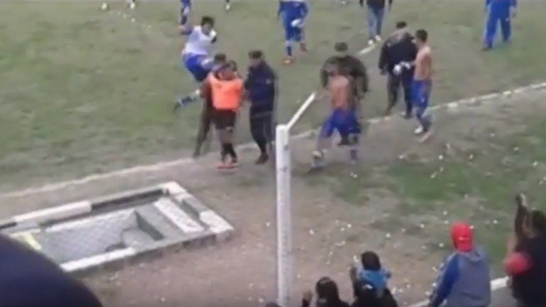 Violenta agresión a un árbitro en una liga salteña