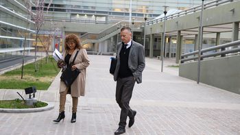 El fiscal jefe Gastón Liotard y la fiscal del caso Gabriela Macaya, en el juicio por la explosión de la escuela de Aguada San Roque / Foto El fiscal jefe Gastón Liotard y la fiscal del caso Gabriela Macaya, en el juicio por la explosión de la escuela de Aguada San Roque / Foto