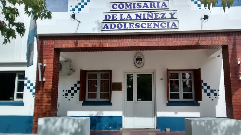 Efectivos de la Comisaría de la Niñez y Adolescencia intervinieron en la causa. Efectivos de la Comisaría de la Niñez y Adolescencia intervinieron en la causa.