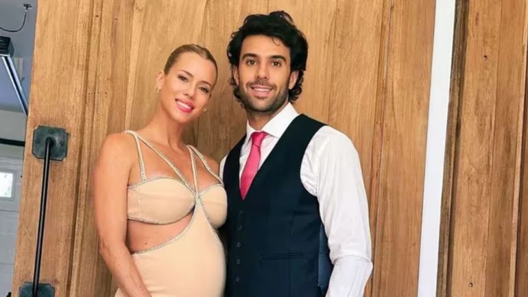 Nicole Neumann y Manu Urcera Nicole Neumann y Manu Urcera