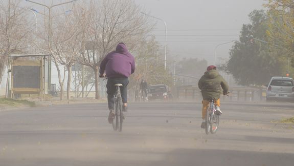 Alerta por fuerte viento en Neuquén: a cuánto llegarán las ráfagas