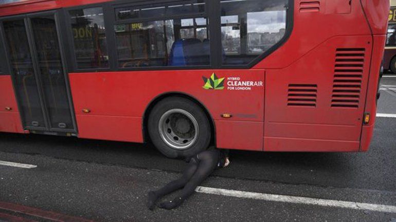 La docente fue atropellada por el asesino cuando iba a buscar a sus hijas.