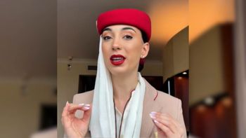 Una azafata argentina se volvió viral en las redes Una azafata argentina se volvió viral en las redes