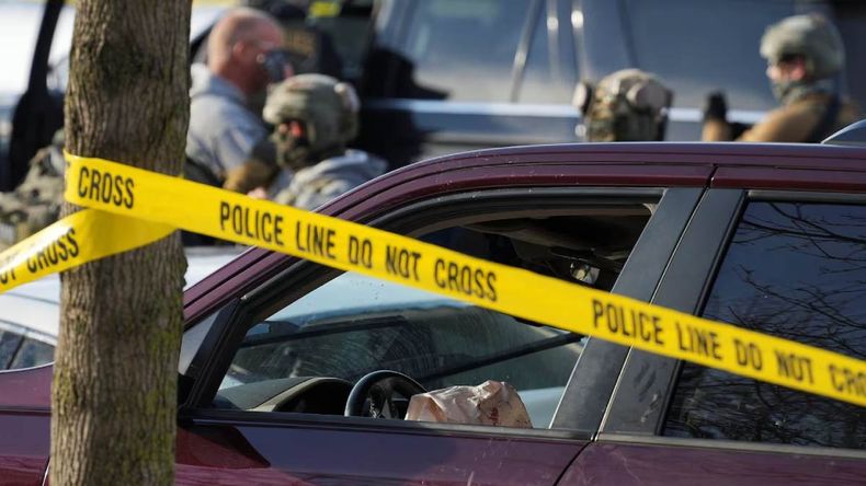 La mujer que fue asesinada por un agente de Migraciones de Minnesota murió en el acto. | LM Neuquen La mujer que fue asesinada por un agente de Migraciones de Minnesota murió en el acto.