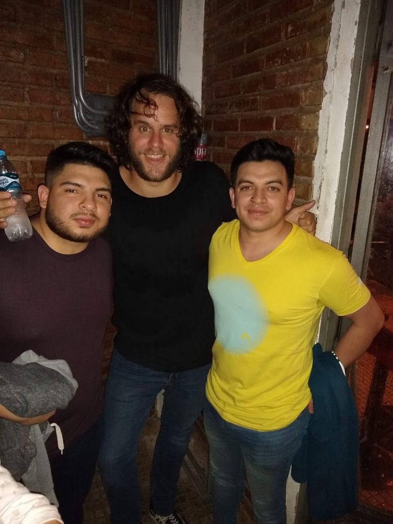 Dos años antes del video, los dos hijos del Chori lo fueron a ver.  (Picún Leufú)