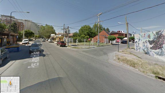 Embistió a un motociclista