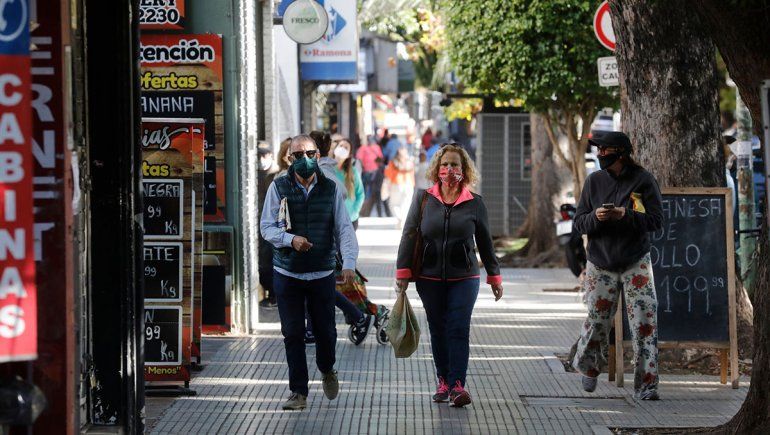 Apertura comercial muy controlada en Buenos Aires