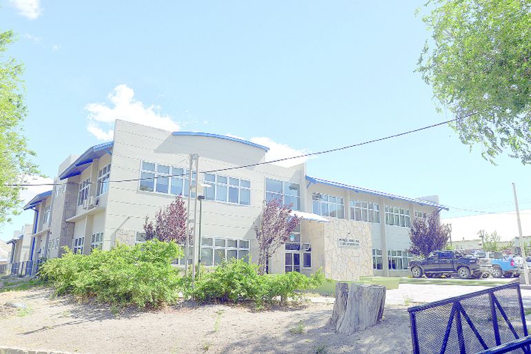 La investigación está en manos de la fiscalía de Chos Malal que podría acusar al agresor en la fiesta. La investigación está en manos de la fiscalía de Chos Malal que podría acusar al agresor en la fiesta.