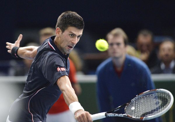 Djokovic bajó a Wawrinka y definirá con Murray