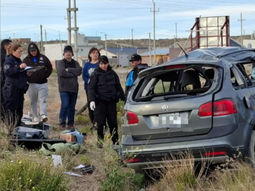 El vuelco fatal fue en una zona de curvas peligrosas en la Ruta 1, en Comodoro Rivadavia. El vuelco fatal fue en una zona de curvas peligrosas en la Ruta 1, en Comodoro Rivadavia.