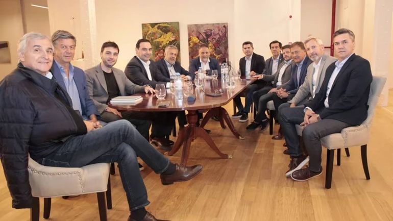 Reunion gobernadores Juntos por el Cambio en rechazo al pacto entre Patricia Bullrich y Javier Milei. Reunion gobernadores Juntos por el Cambio en rechazo al pacto entre Patricia Bullrich y Javier Milei.