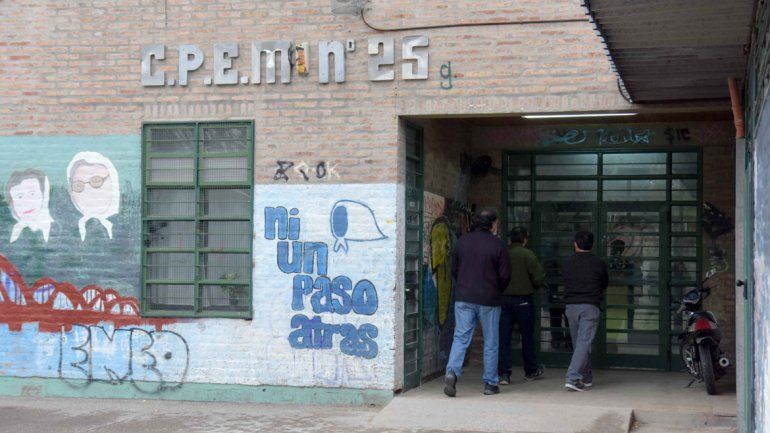 Tras el intento de secuestro, reclaman más seguridad y autoridades para el CPEM 25