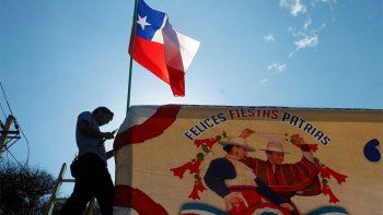 chile: fiestas patrias con reuniones familiares chile: fiestas patrias con reuniones familiares