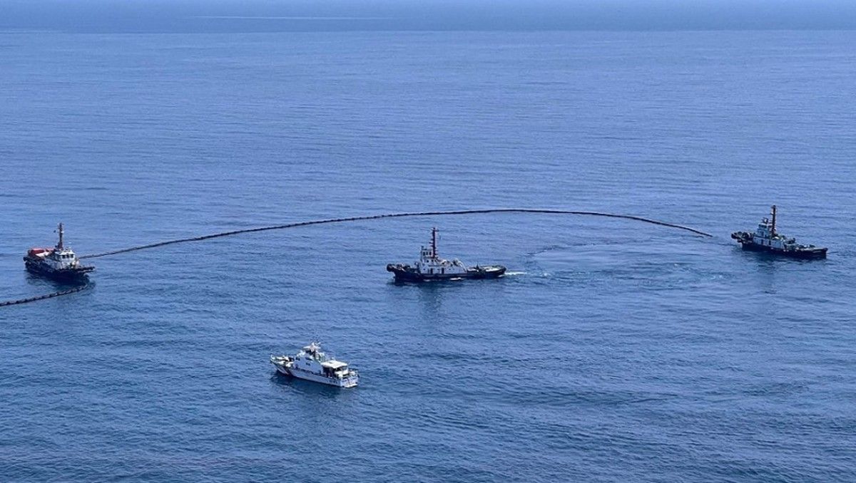 tailandia: la fuga en un oleoducto provoco un enorme derrame