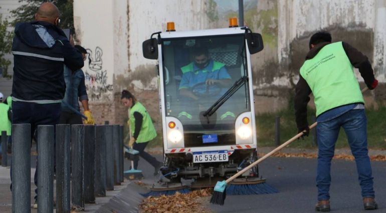 Mirá la nueva mini barredora de la Muni para limpiar la ciudad