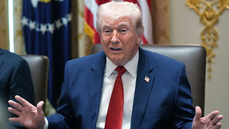 Fuertes críticas de Trump al Reino Unido y Francia por no sumarse a la guerra contra Irán. | LM Neuquen Fuertes críticas de Trump al Reino Unido y Francia por no sumarse a la guerra contra Irán.