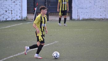 hace golazos para pacifico, estudia y es profe en el club: la historia de chucky morales