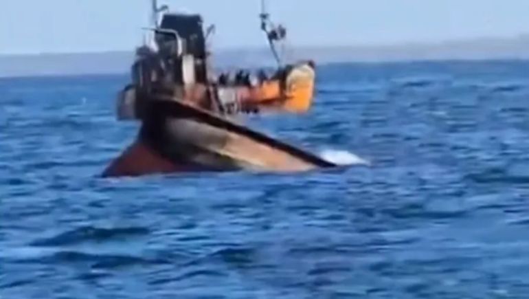 Según trascendió en Chubut, el barco hundido tenía muchos años y habituales Según trascendió en Chubut, el barco hundido tenía muchos años y habituales