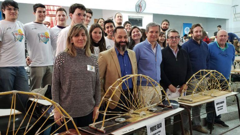 Los puentes de spaghetti batieron un nuevo récord