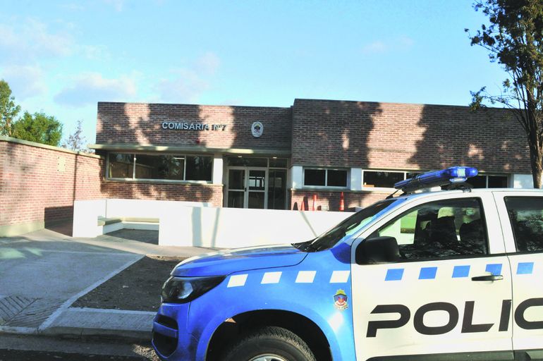 El violento incidente con los vecinos de Plottier motivó un importante despliegue policial. El violento incidente con los vecinos de Plottier motivó un importante despliegue policial.