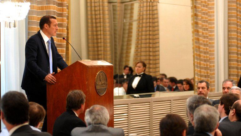 El gobernador Omar Gutiérrez durante su discurso.