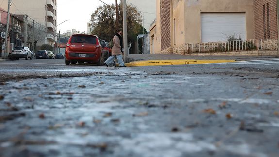 Cómo estará el tiempo este finde en Neuquén: además del frio extremo llegarán fuertes ráfagas de viento