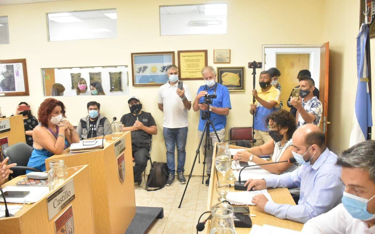 Destituyeron a una jueza de faltas por cobro indebido de multas