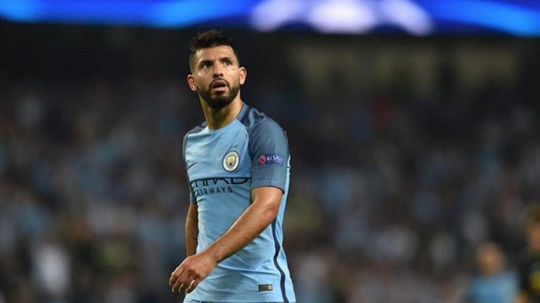 Agüero está en la mira del Paris Saint Germain como refuerzo.