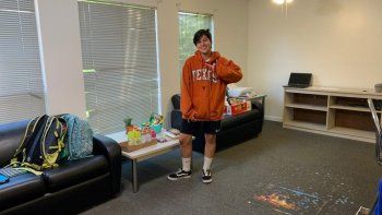 camila: por favor, ayudenme, necesito volver a casa camila: por favor, ayudenme, necesito volver a casa