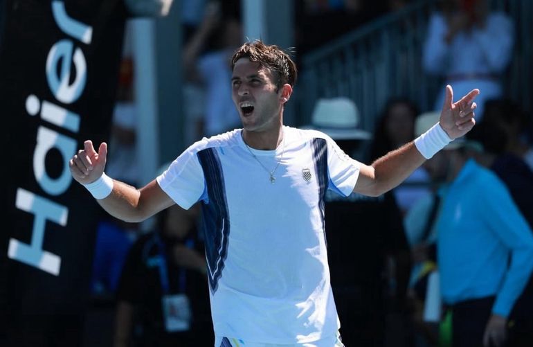 El increíble festejo de la hinchada argentina en Australia tras la victoria de Etcheverry