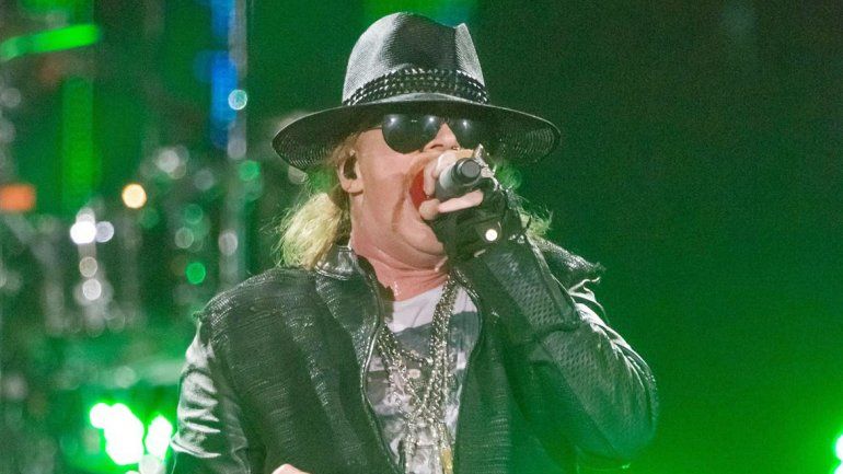 Confirmadísimo: AC/DC continuará su gira con Axl Rose como cantante
