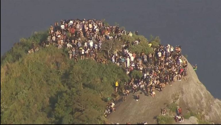 Los turistas lograron ser rescatados.