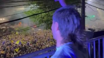 Baile de Campaz y el agite de Malcorra bajo la lluvia: así fueron los festejos de Rosario Central tras el polémico título | LM Neuquen Baile de Campaz y el agite de Malcorra bajo la lluvia: así fueron los festejos de Rosario Central tras el polémico título