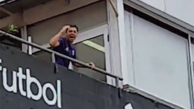 El festejo de Gallardo en el Monumental tras el empate en La Bombonera