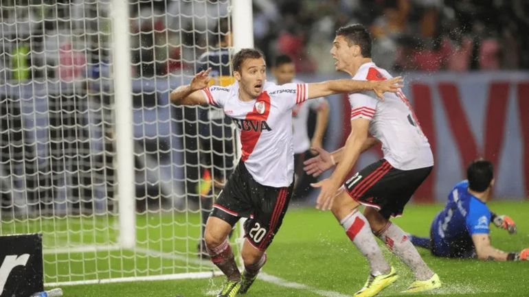 Germán Pezzella con la camiseta de River Germán Pezzella con la camiseta de River