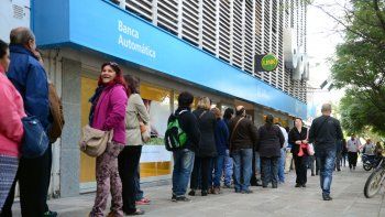 con un aumento del 10,5%, el lunes cobran los municipales con un aumento del 10,5%, el lunes cobran los municipales