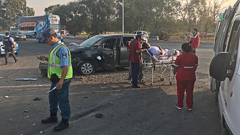 Se le cruzó un camión en la ruta y zafó de milagro