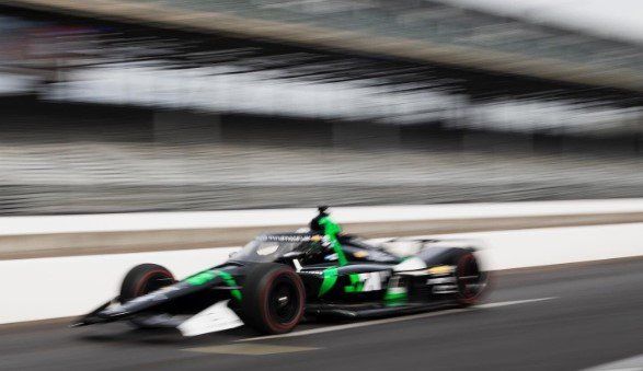 Agustín Canapino completó los requisitos a falta de casi 3 horas para que termine la práctica.